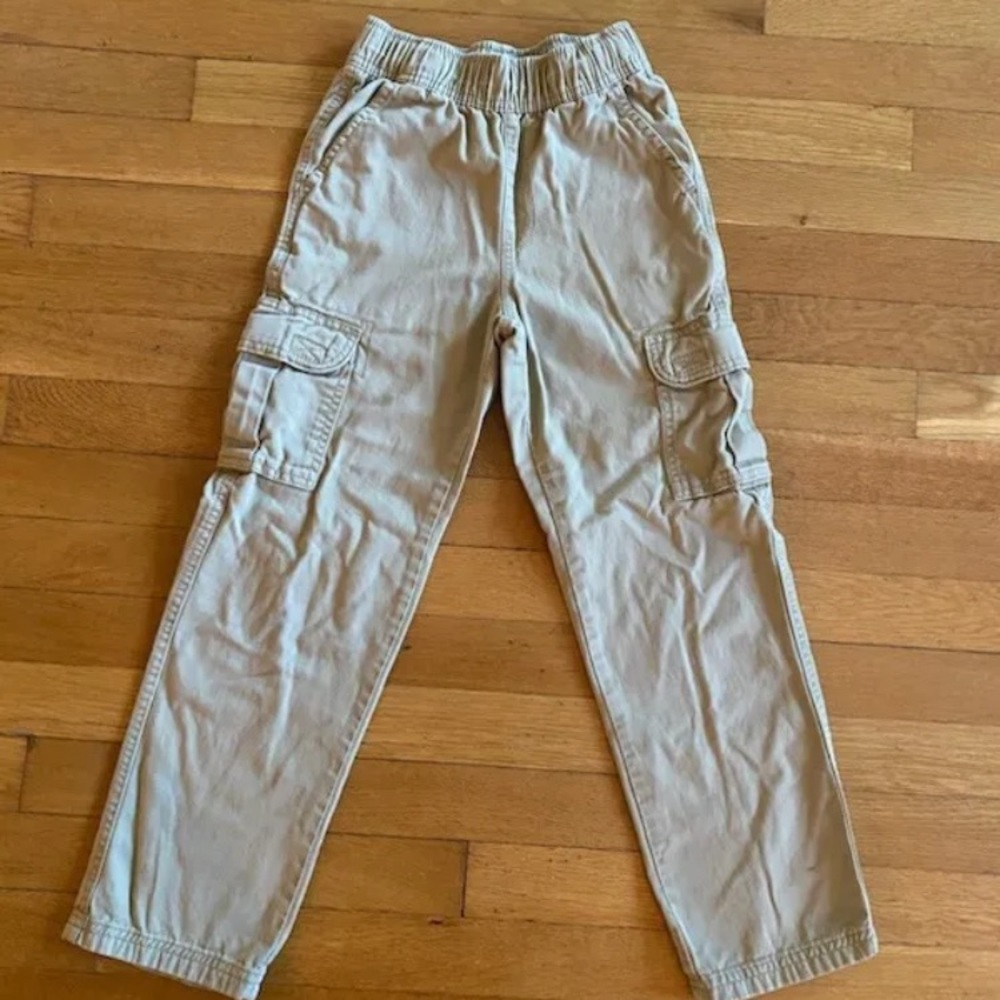 Children’s Place Boys Cargo Pants, Beige, 8 Slim, Excellent Pre-Owned Condition